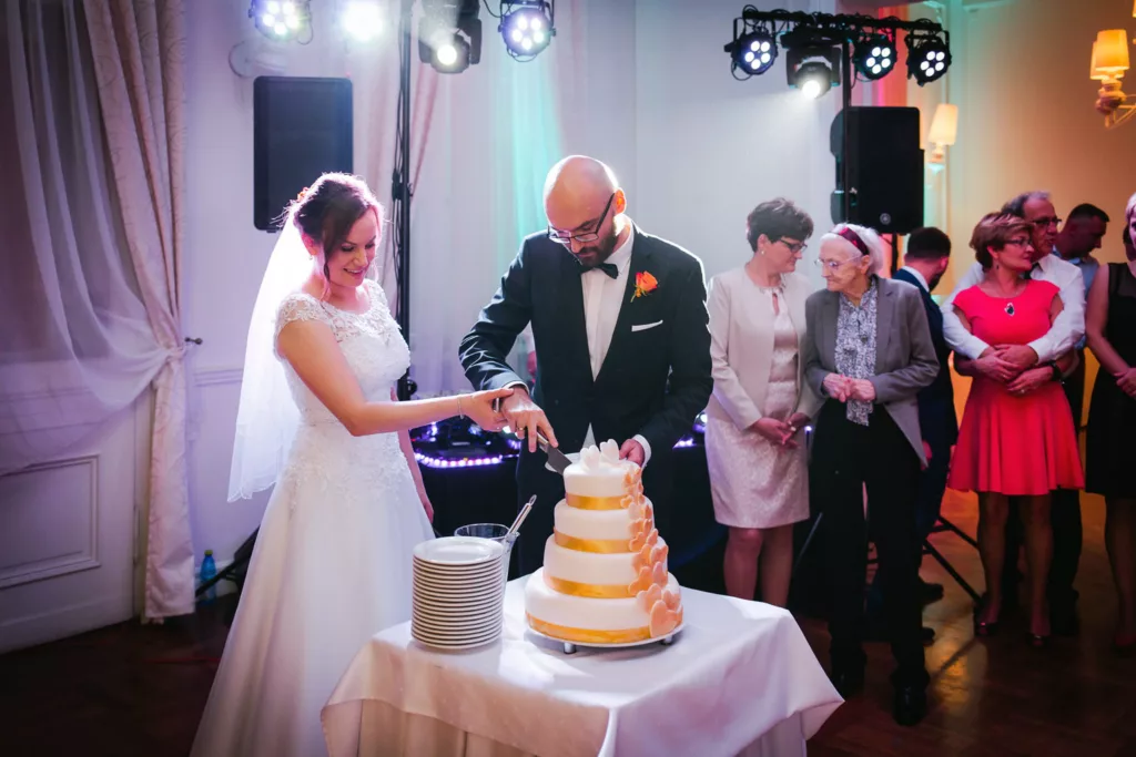 Fotograf ślubny Łódź – reportaż ślubny uchwycony dyskretnie