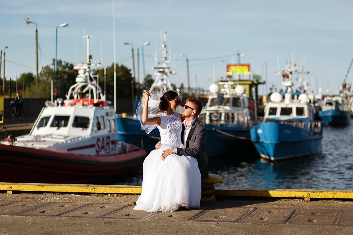 plener ślubny nad Morzem Bałtyckim we Władysławowie. Fotografia ślubna Łódź