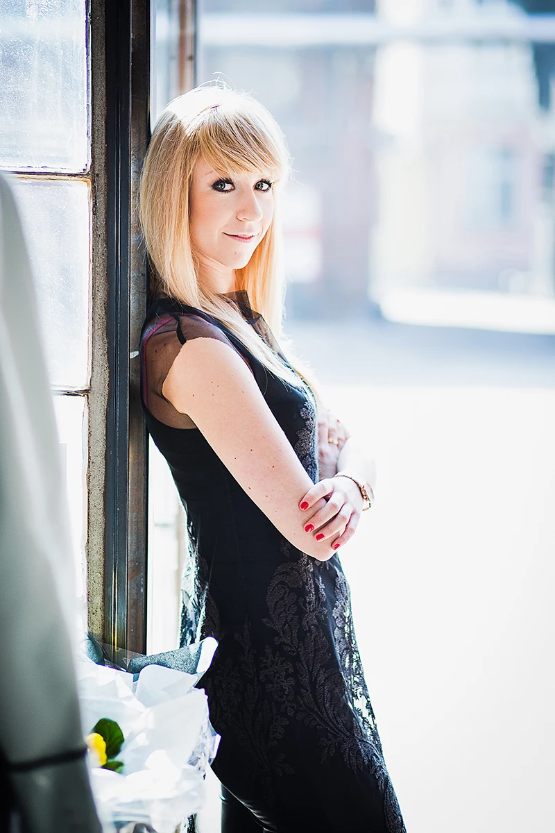 Fotograf Mody Łódź specjalizujący się w sesjach komercyjnych. Tworzę kreatywne lookbooki i kampanie w loftowym klimacie OFF Piotrkowska.