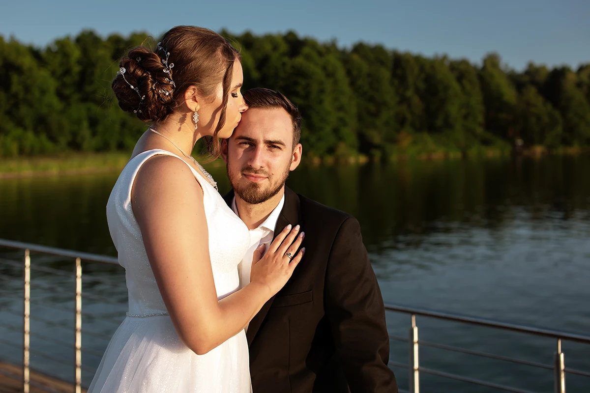 Zachodzące słońce dodawało scenie spokoju i ciepłego światła, które samo układało kadry.