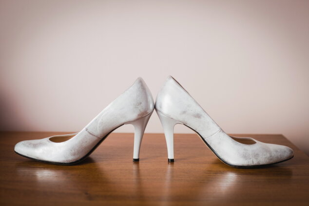 zdjecia slubne z przygotowan wykonane przez fotografa z Łodzi